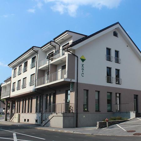 Hotel Oskar Hrib-Loski Potok 外观 照片